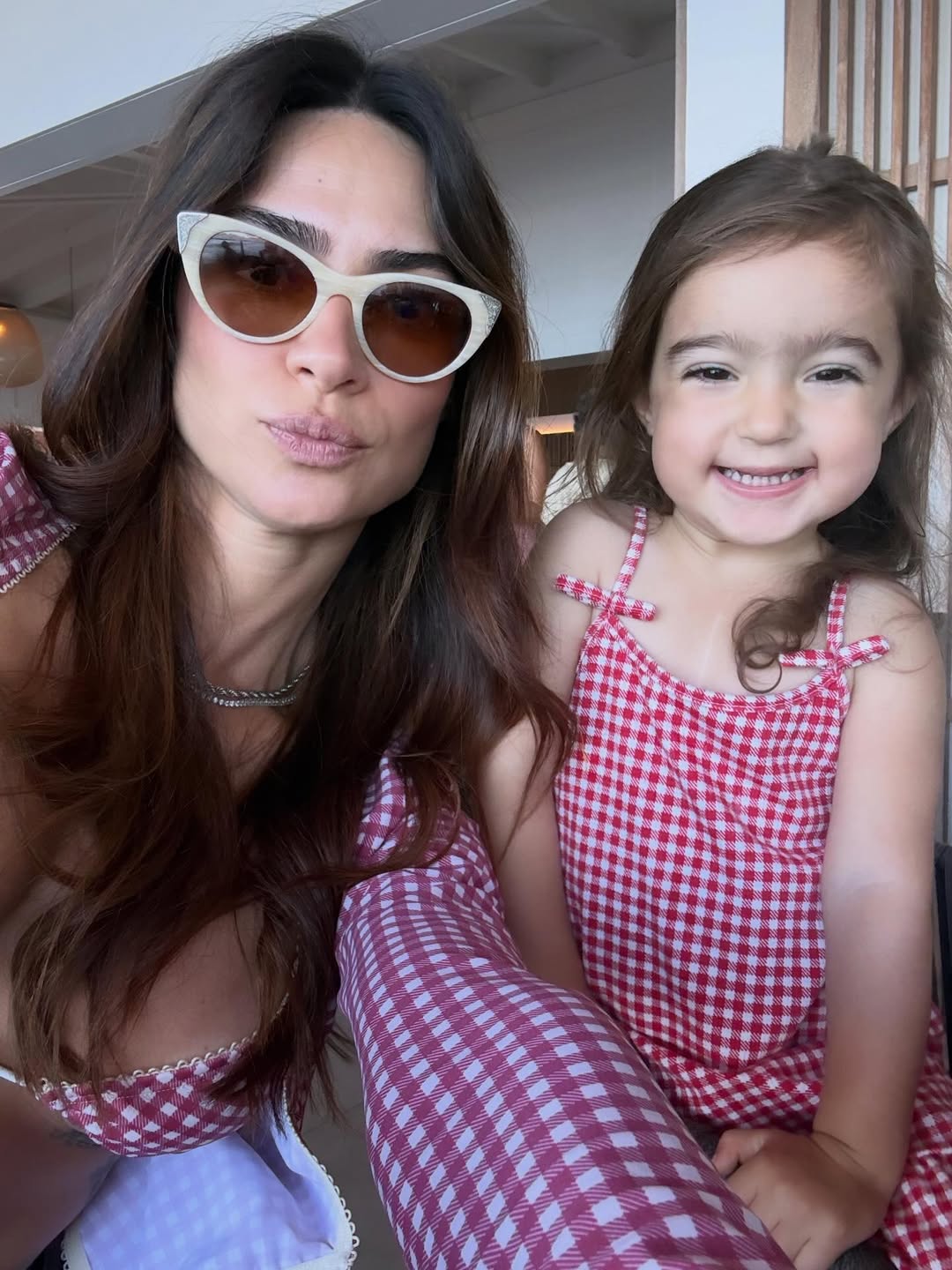 Thaila Ayala com a filha, Tereza - Foto: Reprodução / Instagram @thailaayala
