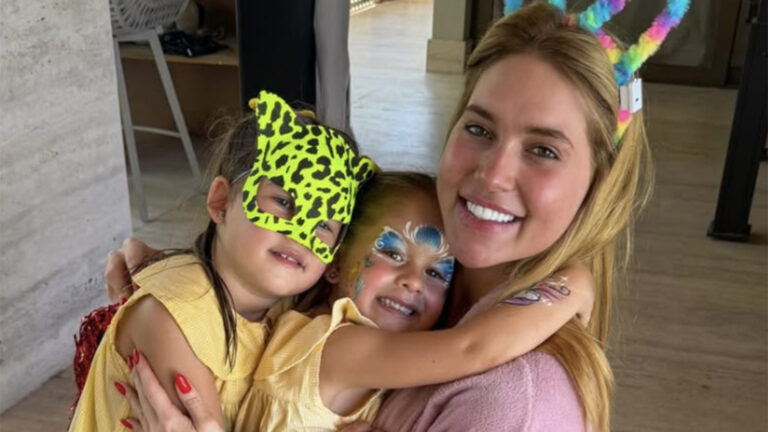 Filhos de Virginia se divertem em baile de carnaval na mansão de Vini Jr