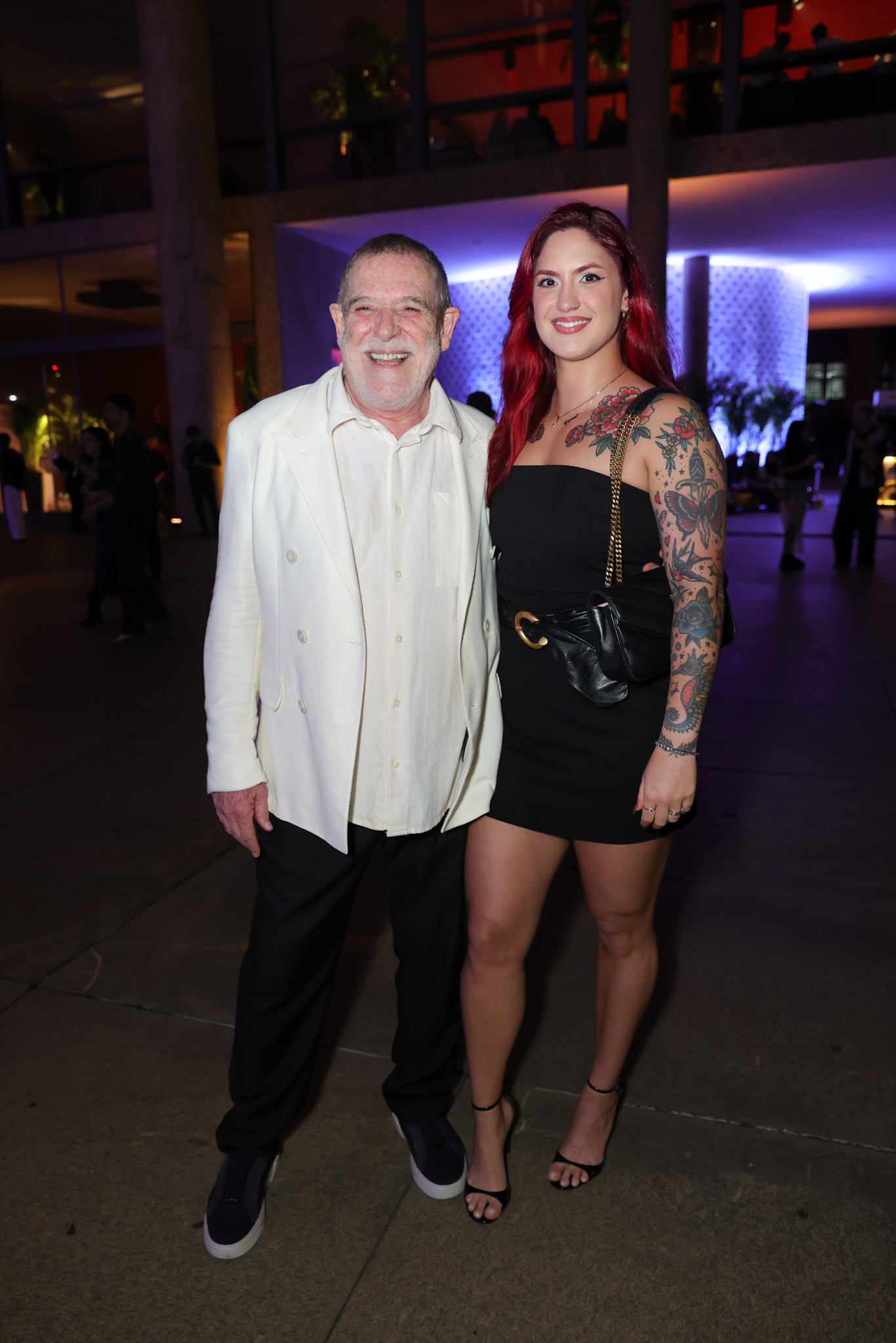 Zé de Abreu e Carol Junger - Fotos: Brazil News