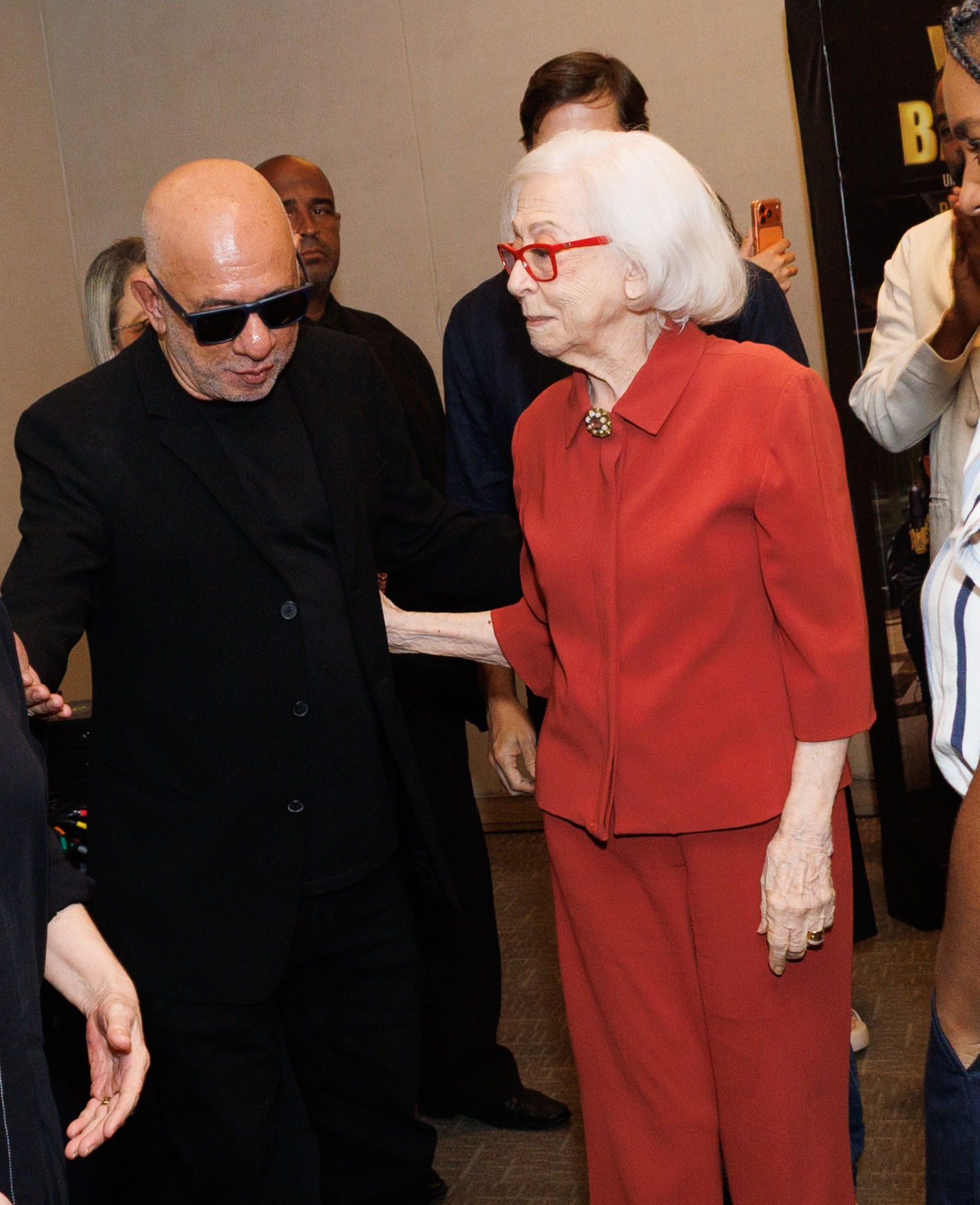 Fernanda Montenegro faz rara aparição com o filho, Claudio Torres - Foto: Clayton Felizardo / Brazilnews