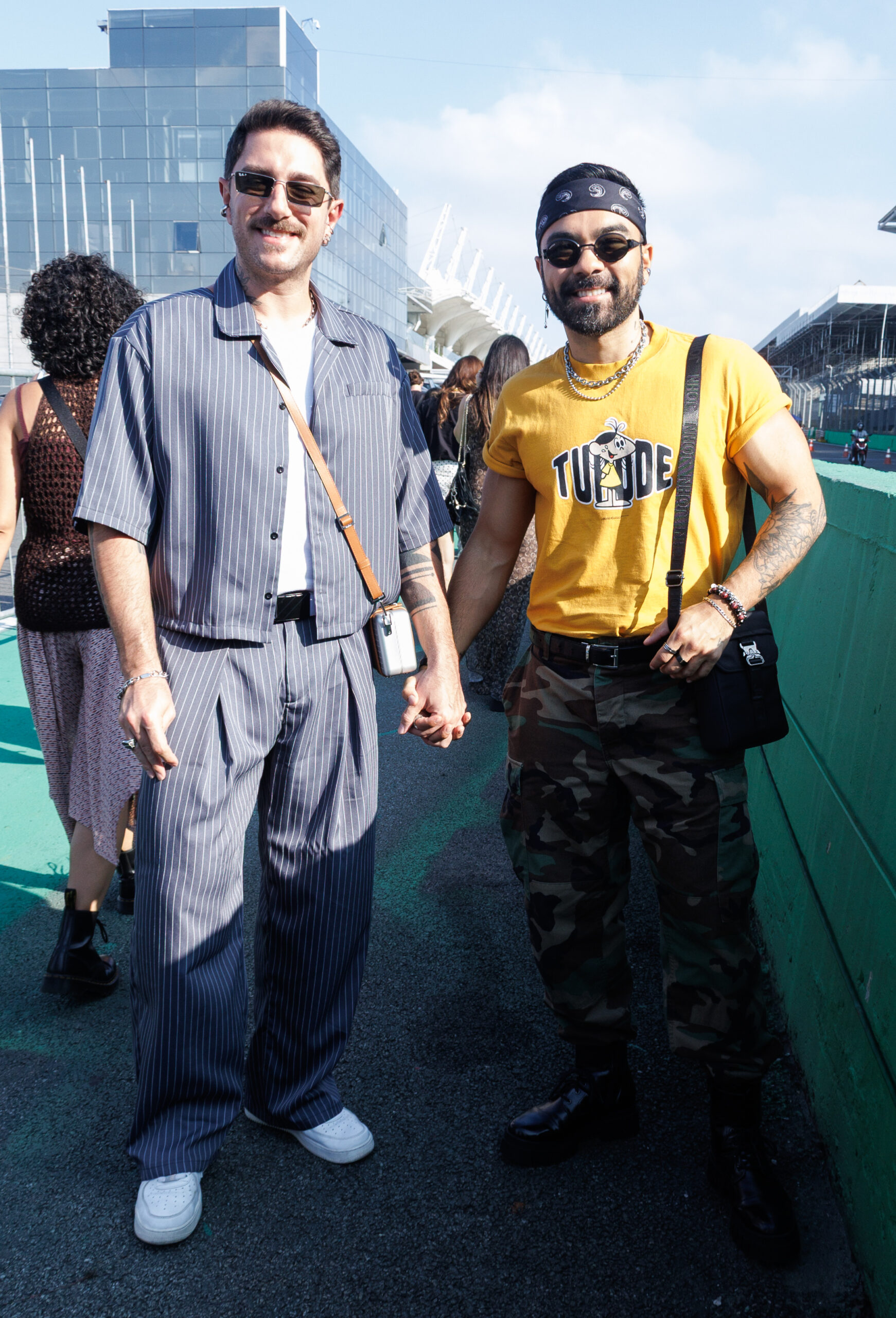 Mauro de Sousa e o marido - Foto: Clayton Felizardo / Brazilnews