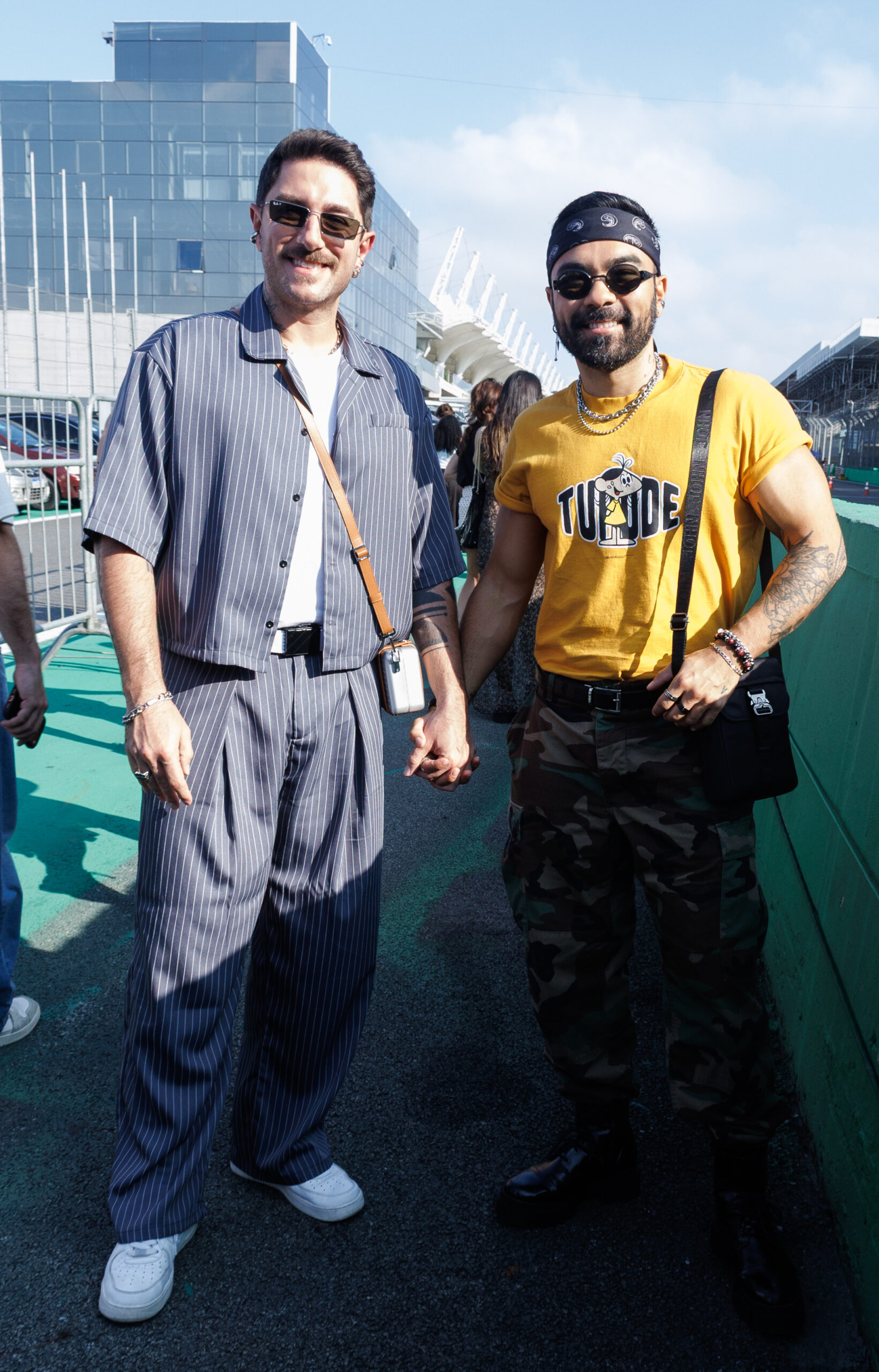 Mauro de Sousa e o marido - Foto: Clayton Felizardo / Brazilnews