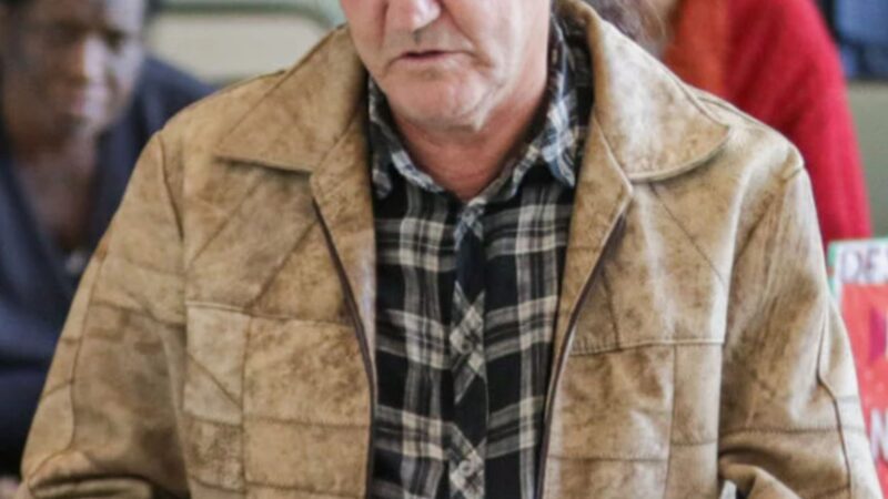 Sem mansões e luxo, humorista chega aos 65 anos com pequena fortuna de R$ 660 mil
