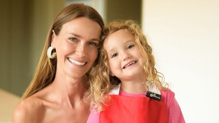 Com 10 anos de carreira, Renata Kuerten encara nova fase na web: ‘Que a minha filha possa experimentar’