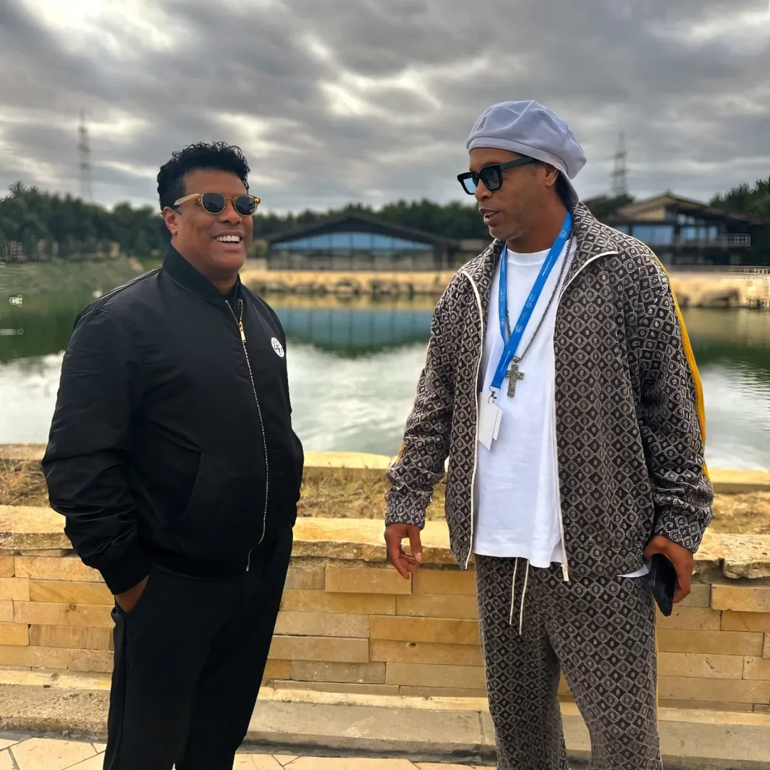  Ronaldinho Gaúcho com o irmão — Foto: rep/ instagram