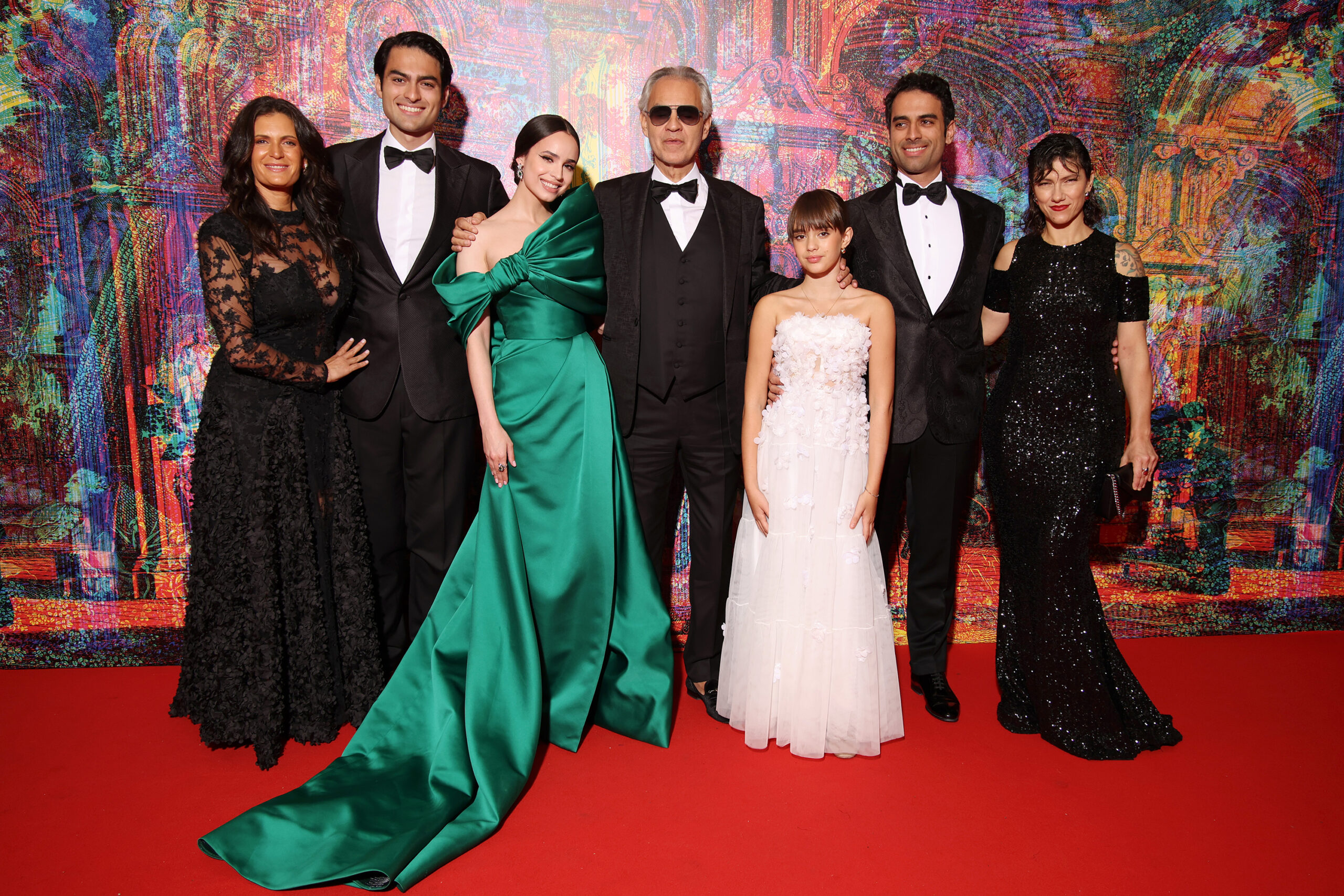 Veronica Bocelli, Matteo Bocelli, Sofia Carson, Andrea Bocelli, Virginia Bocelli, Amos Bocelli e Elisa - Foto: Getty Images