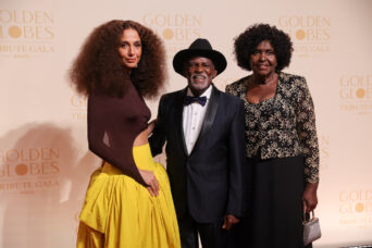 Camila Pitanga com o pai, Antônio Pitanga, e a madrasta, Benedita da Silva - Foto: Lucas Ramos / Brazil News
