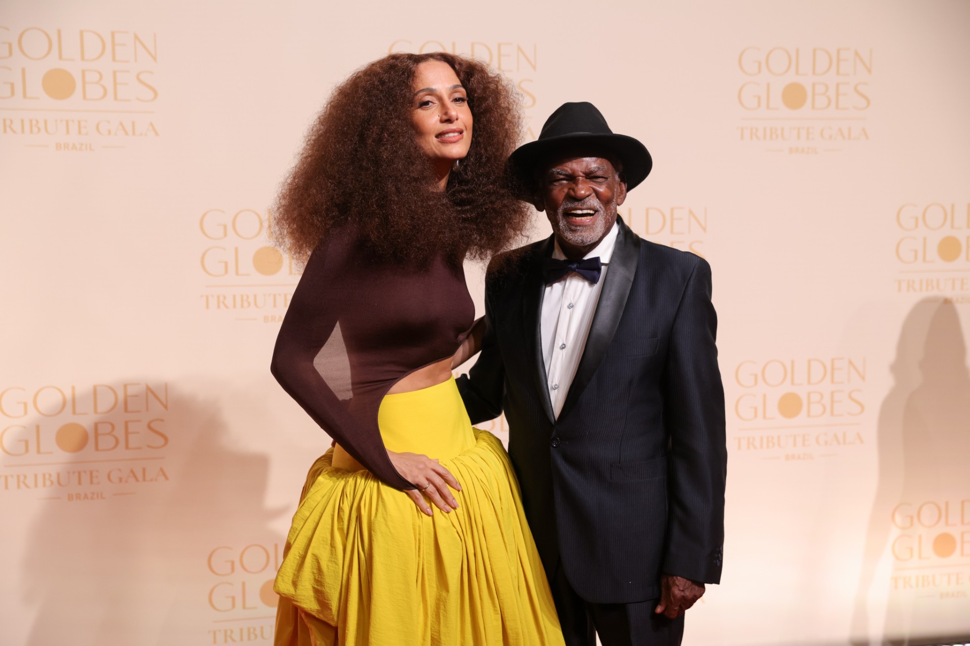 Camila Pitanga com o pai, Antônio Pitanga - Foto: Lucas Ramos / Brazil News