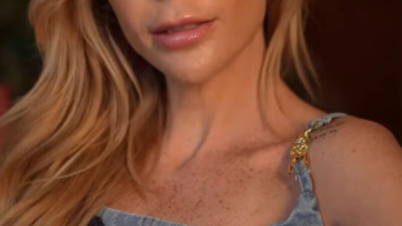 Aos 41 anos, cantora anuncia mudança de rumo após 25 anos de carreira