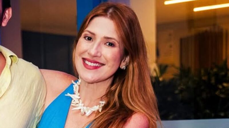 A cara de quem? Dani Calabresa exibe fotos inéditas com o marido e o filho: ‘Família linda’