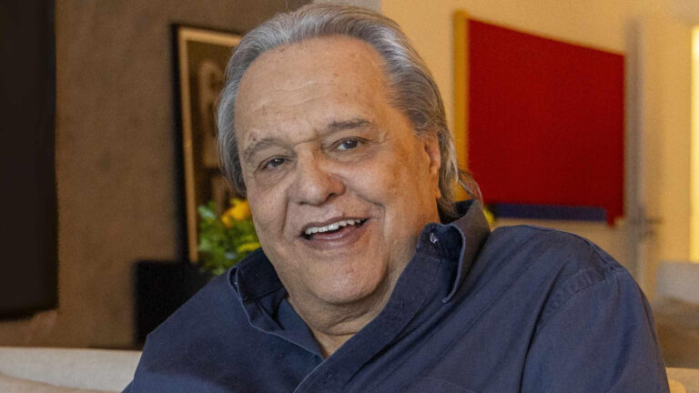 Ator de 44 anos revela ‘dívida’ com Dennis Carvalho: ‘Iria arriscar?’