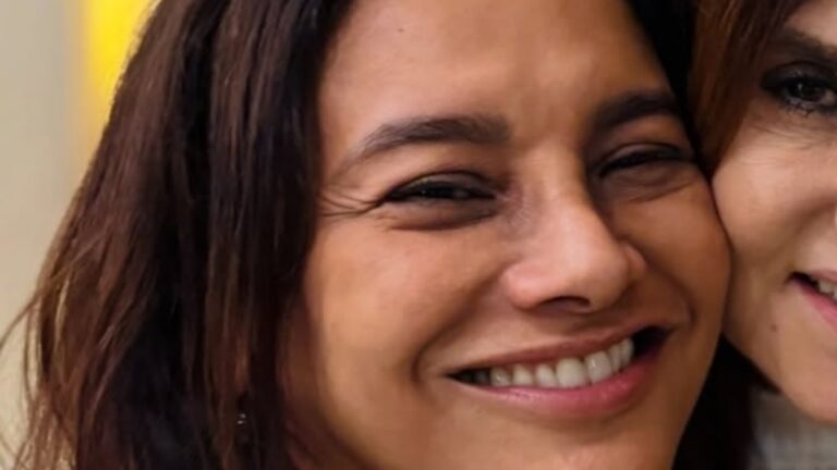 Dira Paes posta fotos raras com as irmãs: ‘Três Graças da vida real’