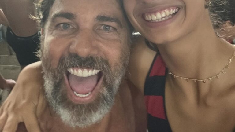Aos 15 anos, filha única de Marcelo Faria rouba a cena em rara aparição com o pai