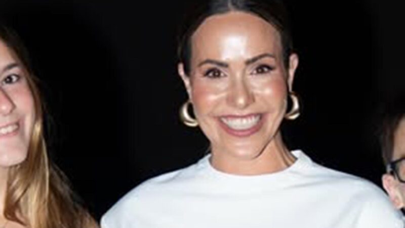 Aos 14 anos, filha mais velha de Fernanda Pontes rouba a cena ao surgir da altura da mãe em nova foto