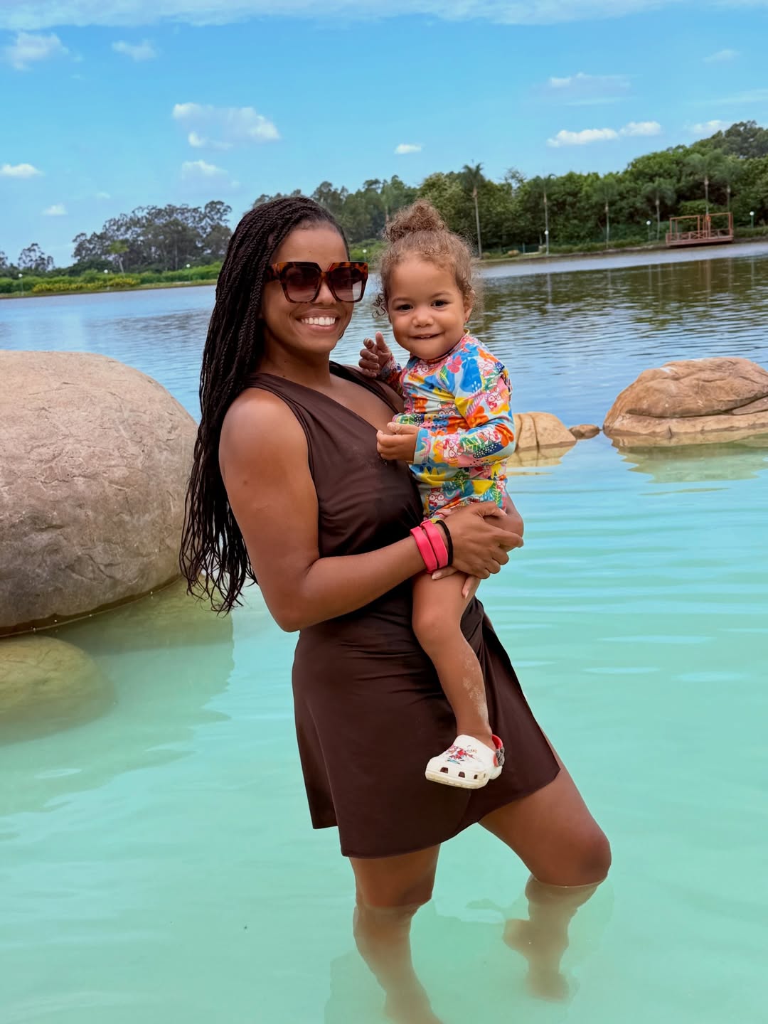 Jeniffer Nascimento com a filha, Lara - Foto: Reprodução / Instagram @jeniffer 
