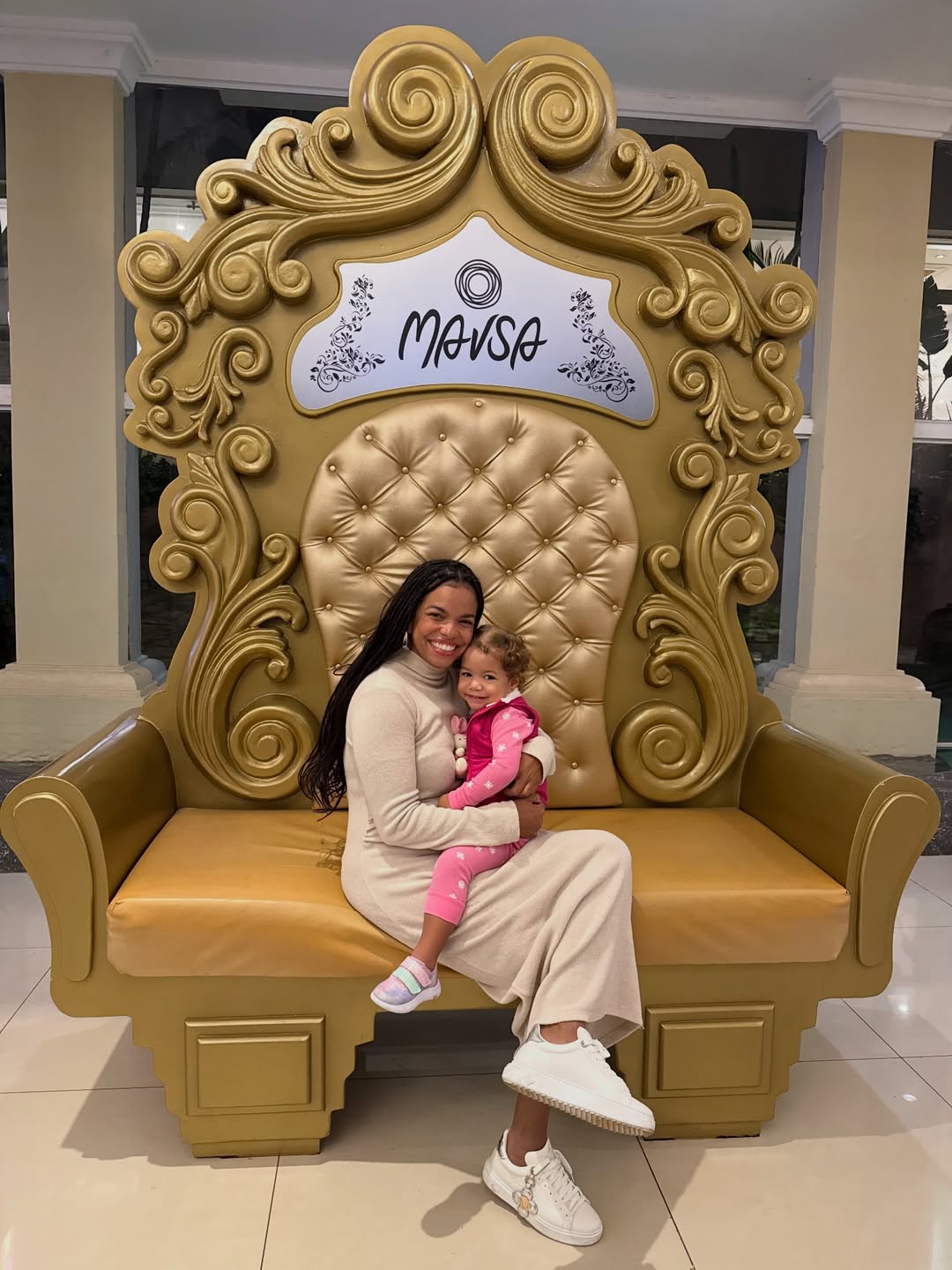Jeniffer Nascimento com a filha, Lara - Foto: Reprodução / Instagram @jeniffer 