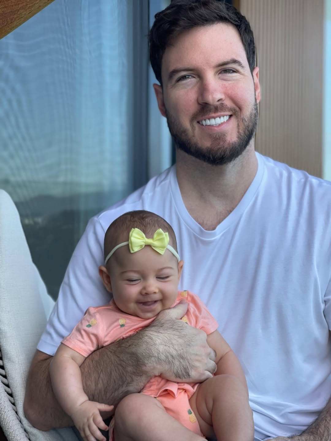Filha de Thiago Nigro e Maíra Cardi encanta em novas fotos - Foto: @thiago.nigro