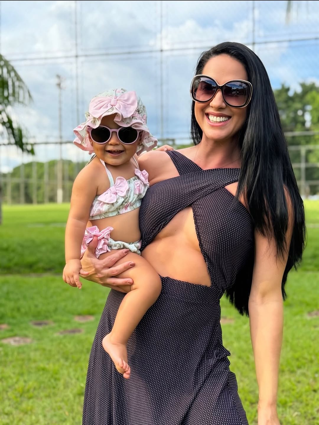 Filha de Zezé Di Camargo na fazenda - Foto: Reprodução/Instagram/@gracielelacerdaoficial