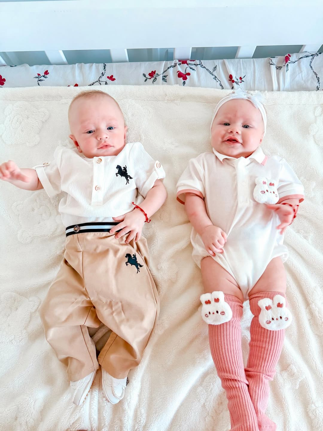 Ethan e Luz são filhos da ex-BBB Paulinha Leitte - Foto: Reprodução / Instagram @paulinhaleittee