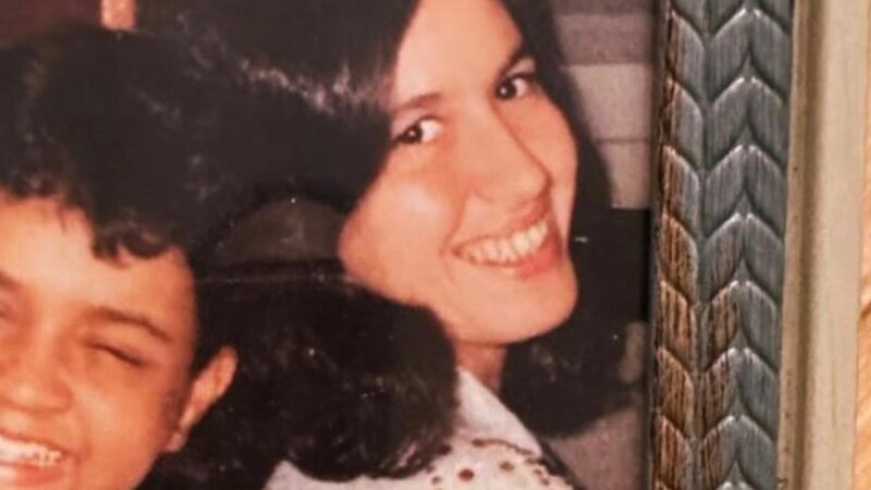 Após 8 meses de sua morte, cantora tem foto de sua adolescência revelada