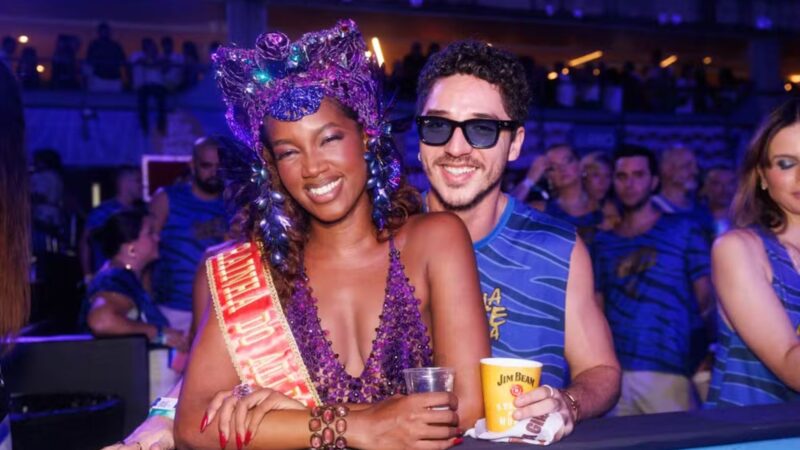 IZA e João Vitor Silva - Foto: Brazil News