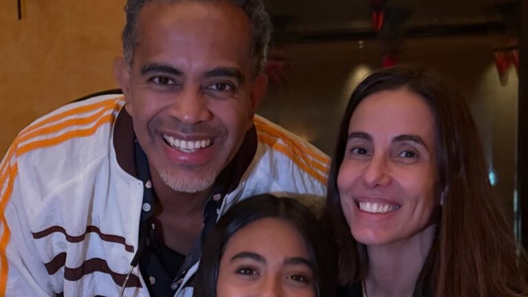 Jair Oliveira e Tania Khalill comemoram o aniversário de 15 anos da filha caçula: ‘Nosso tesouro’
