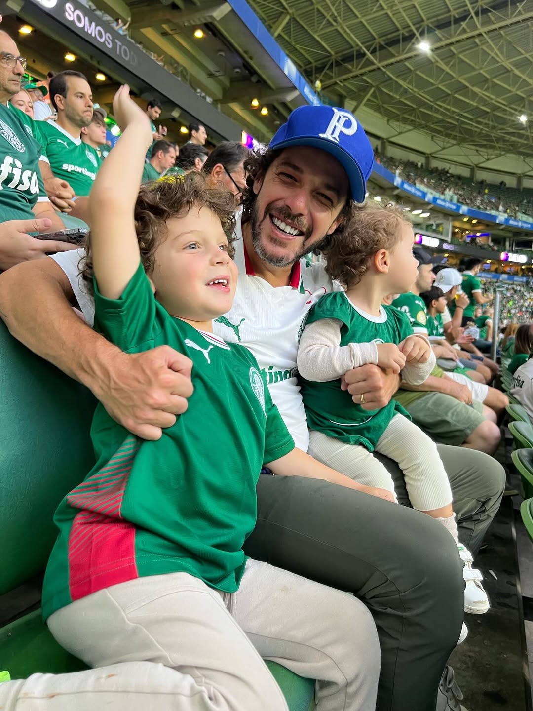 Jayme Matarazzo com os filhos, Antônio e Maria - Foto: Reprodução / Instagram @jaymematarazzo