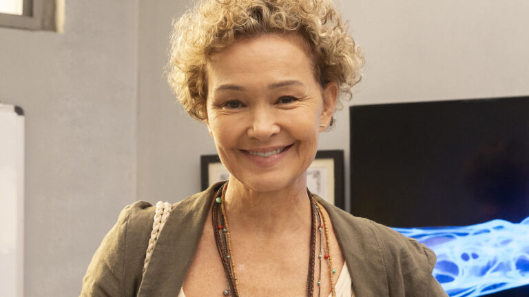 Aos 63 anos, atriz vive nova fase na carreira após 4 anos afastada das novelas