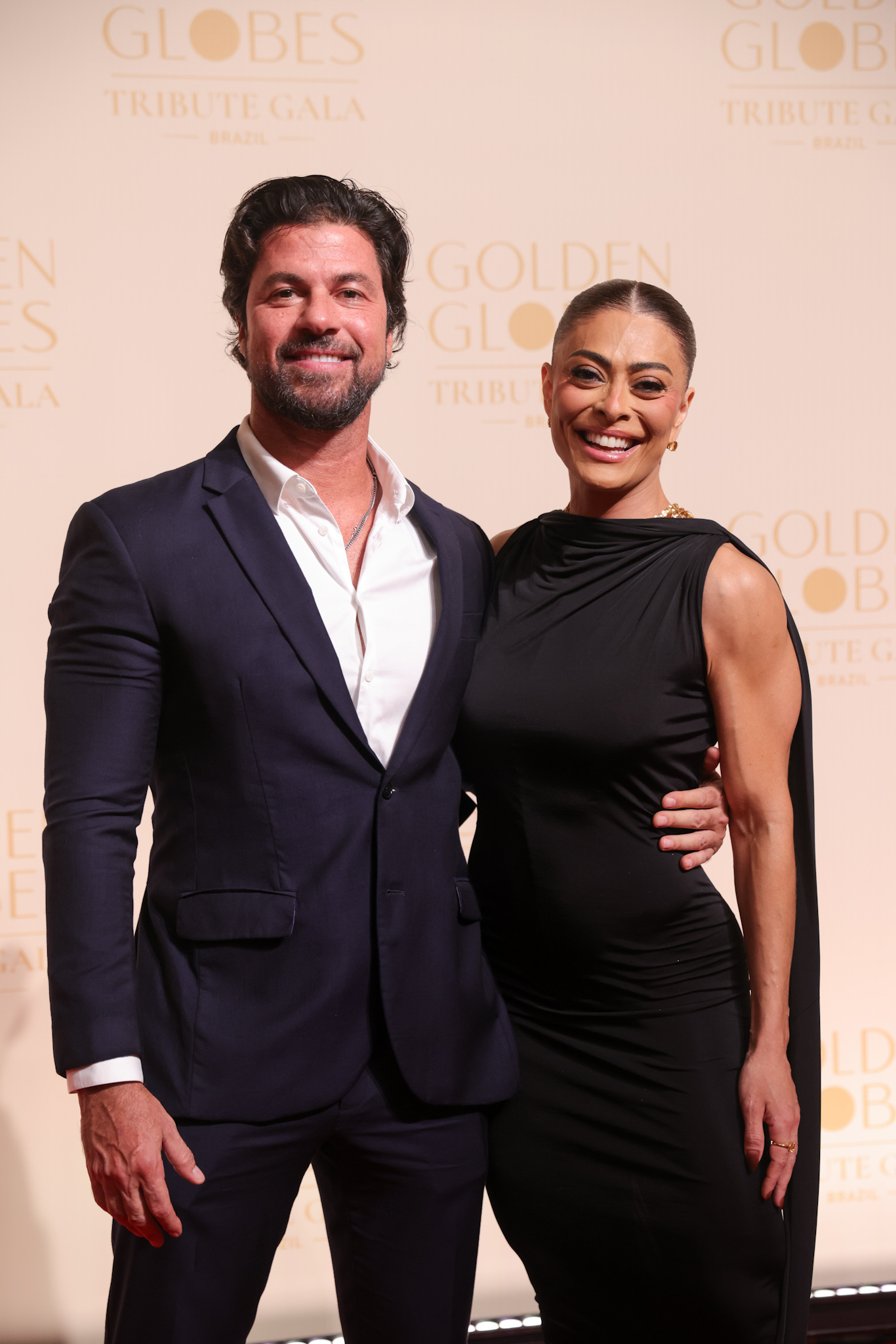 Juliana Paes com o marido
