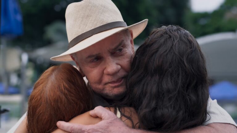Aos 76, ator veterano reaparece na Globo após 8 anos e comove com personagem marcante
