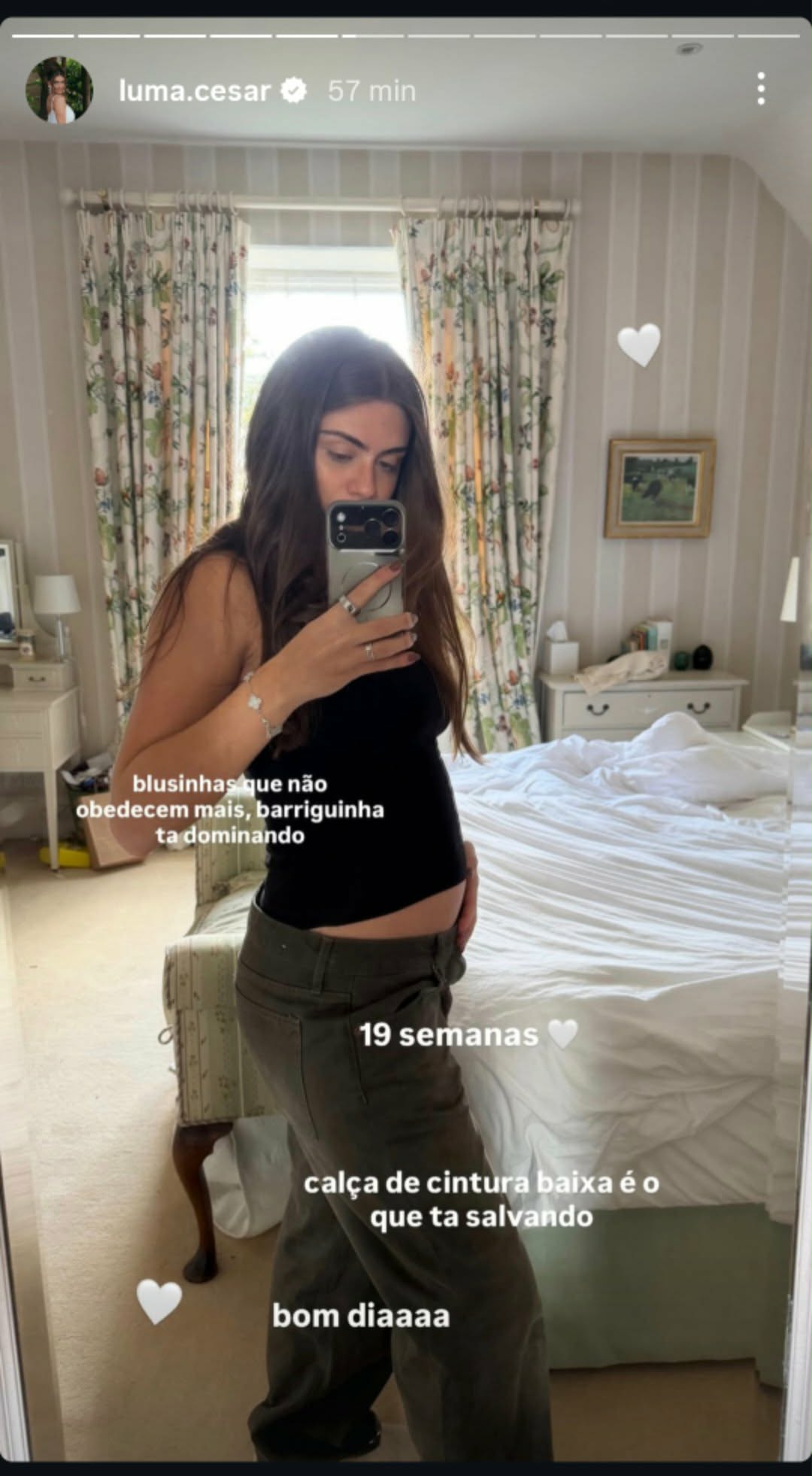 Luma Cesar exibe barriga de 19 semanas