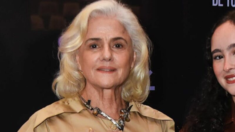 Marieta Severo faz rara aparição com a neta, que é filha de Chico Diaz e Silvia Buarque