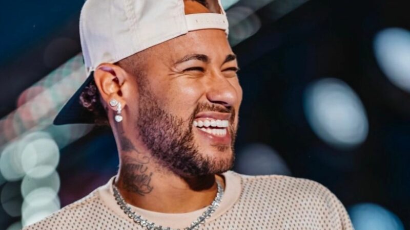 Neymar Jr. chama a atenção ao mostrar para quem está torcendo do BBB 26