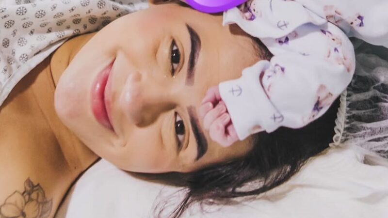 Ex-esposa de Pedro Henrique, do BBB 26, anuncia nascimento da filha; veja a primeira foto