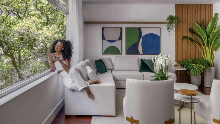 Aos 42 anos, atriz mantém mansão rural e apartamento de luxo no Rio de Janeiro
