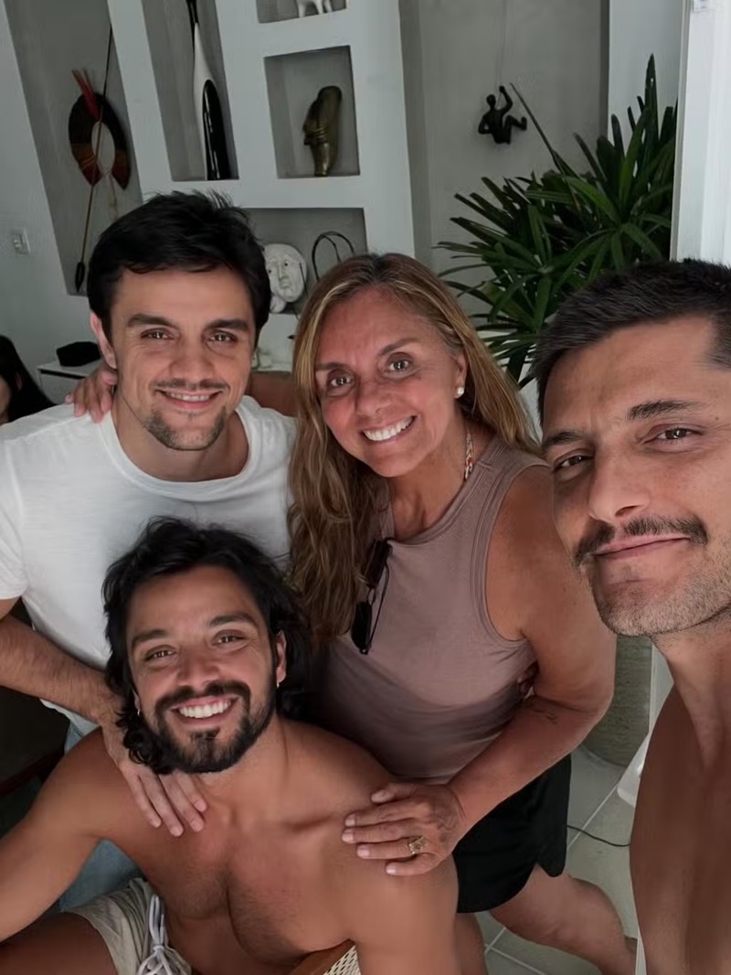 Ana Sang com os filhos - Foto: Instagram