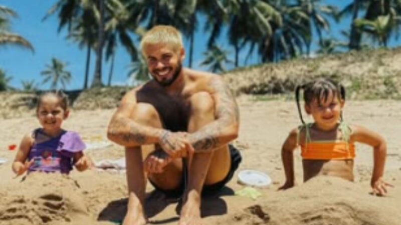 Zé Felipe surpreende filhas com presente inesperado