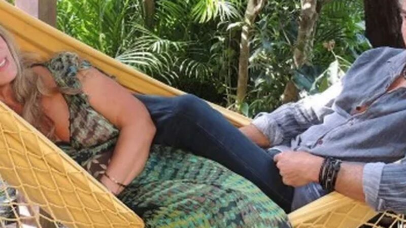 Longe da TV, atriz de 73 anos constrói vida com ator entre Los Angeles e mansão em bairro nobre de São Paulo
