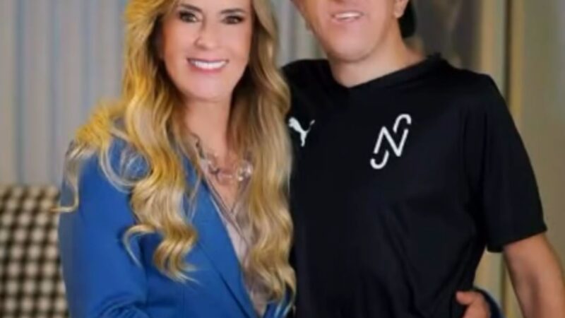 Helô Pinheiro e filho - Foto: Reprodução/Instagram