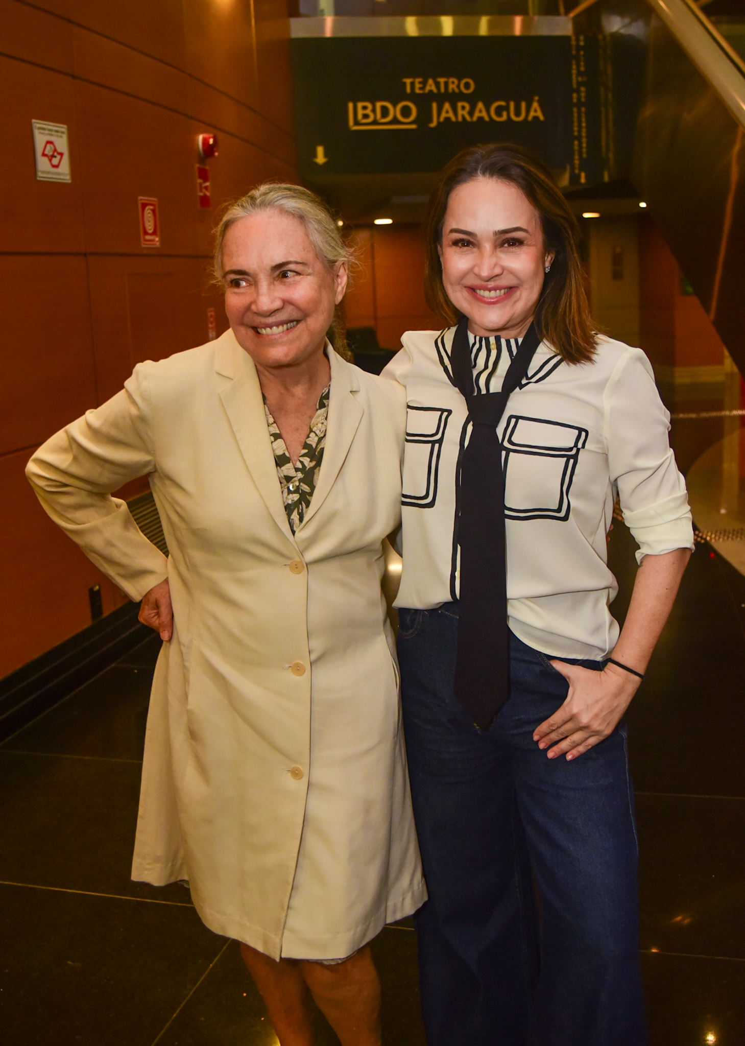 Regina Duarte posa com Gabriela Duarte — Foto: Edu Araujo / Agnews