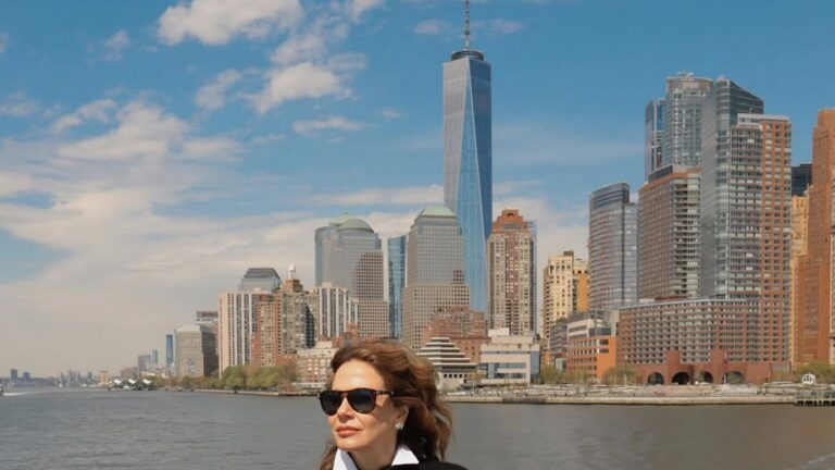 Longe da TV, apresentadora brasileira revela detalhes do seu refúgio com vista privilegiada em Nova York
