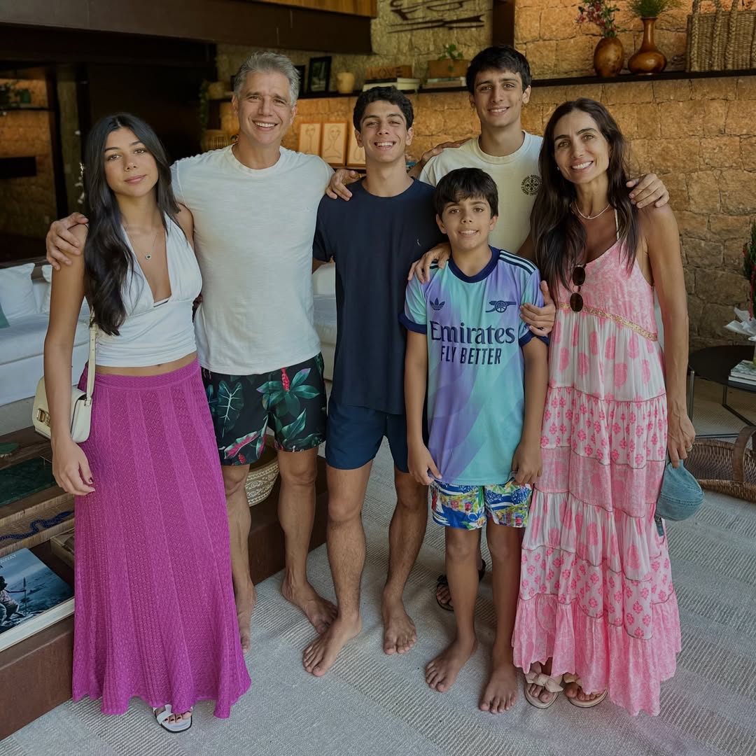 Marcio Garcia com os filhos reunidos - Foto: @oficialmarciogarcia