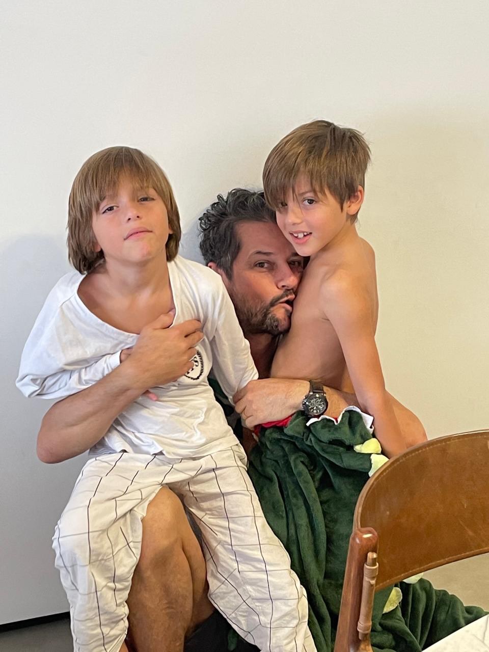 Marcelo Serrado celebra aniversário dos filhos gêmeos, Felipe e Guilherme — Foto: Reprodução/ Instagram