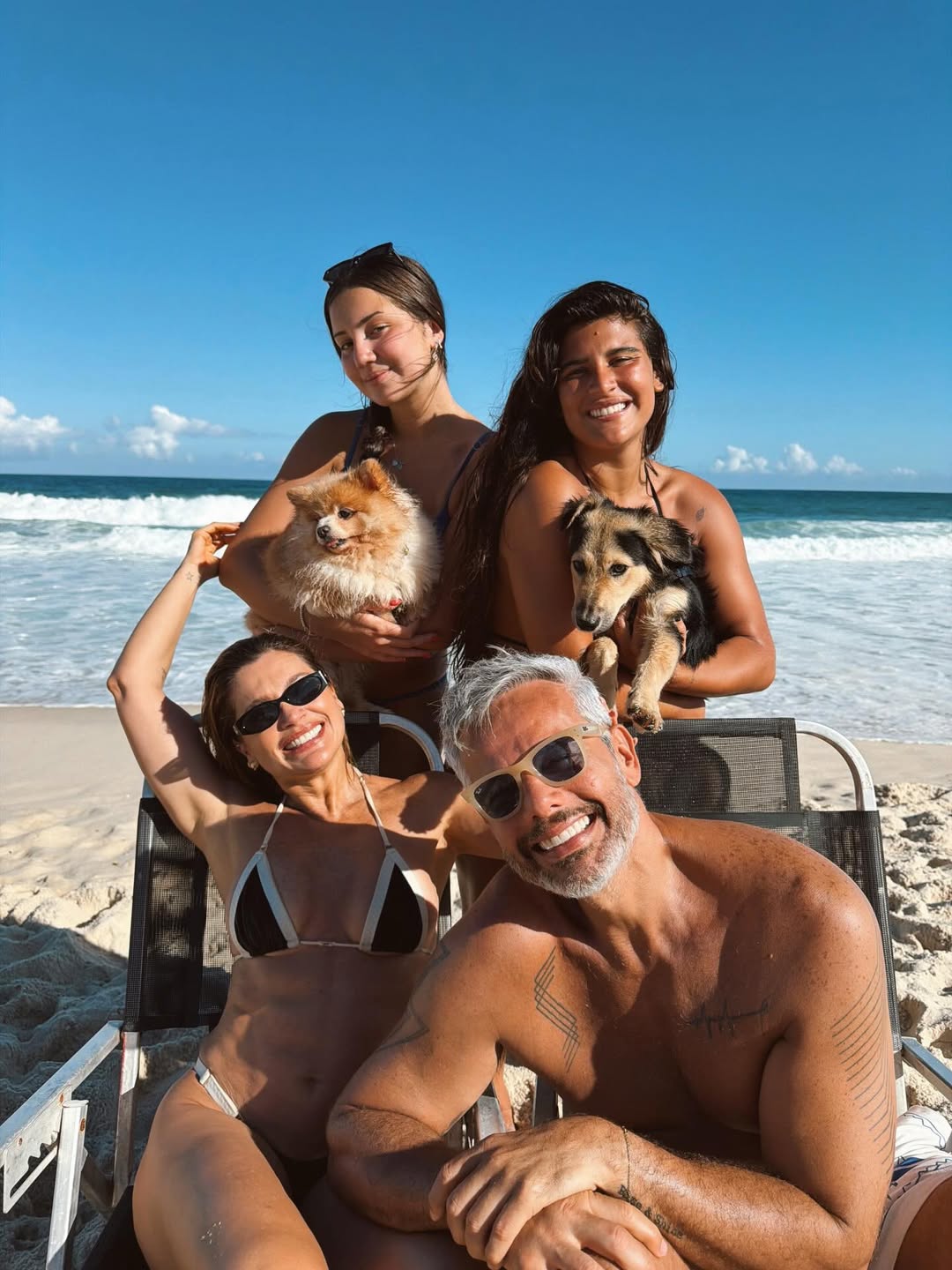 Flávia Alessandra mostra dia de praia em família — Foto: Reprodução/Instagram