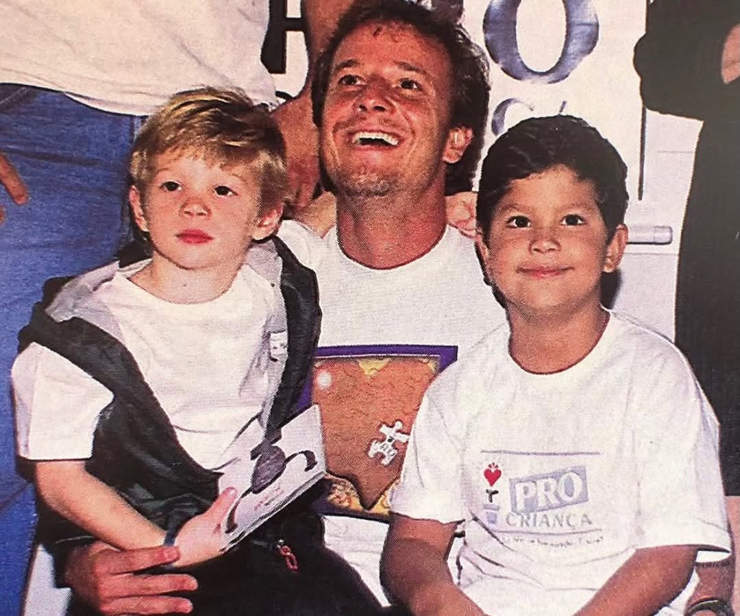 Marcello Novaes resgata foto de infância com os filhos — Foto: Reprodução/Instagram