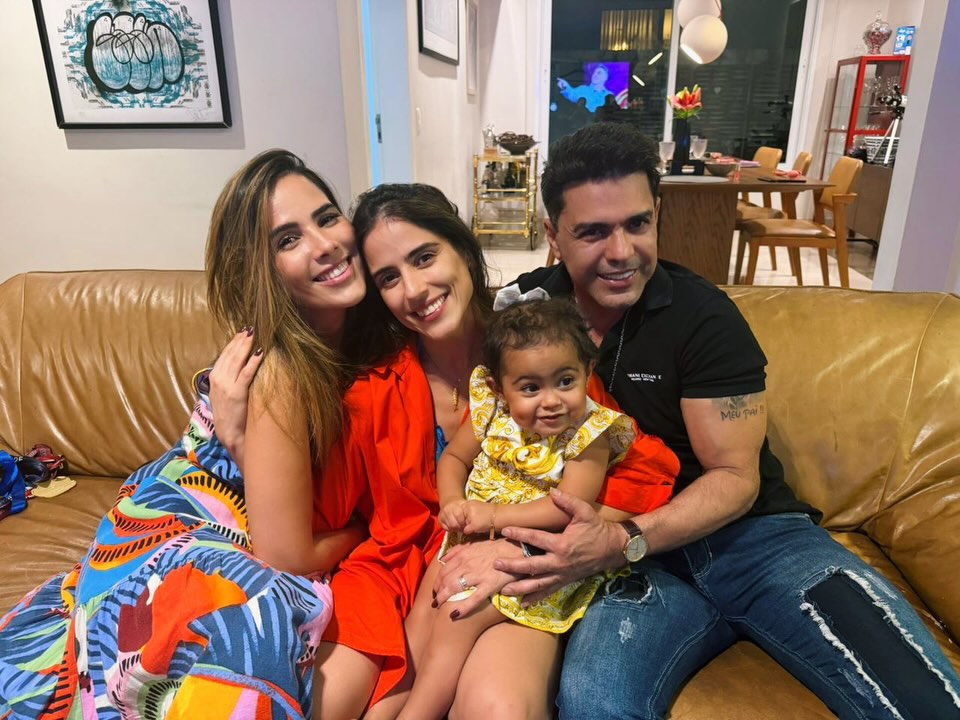 Zezé Di Camargo com a família - Foto: Reprodução/Instagram