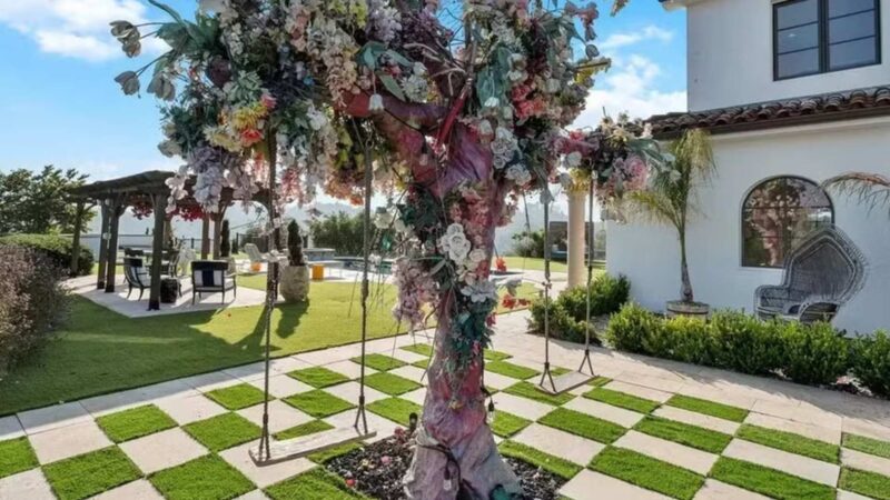 Aos 28 anos, atriz coloca mansão de 650 m² à venda por mais de R$ 20 milhões
