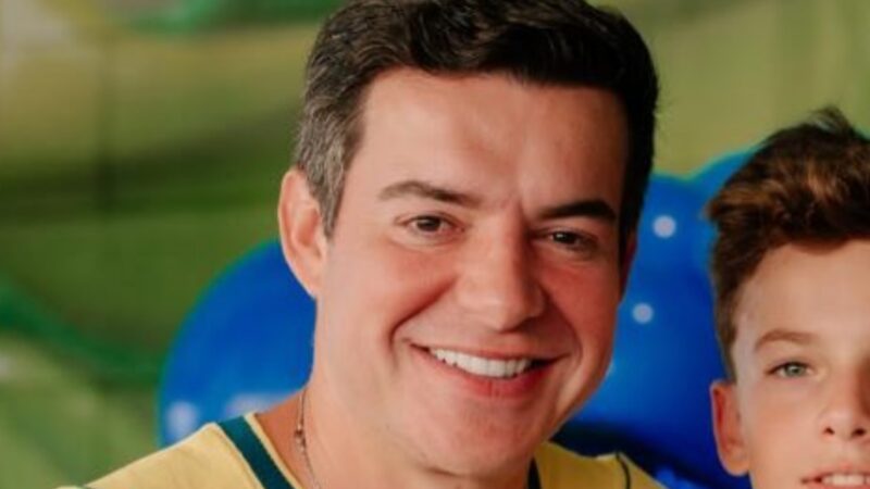 Belutti posta fotos raras no aniversário de 10 anos de seu filho com Thaís Pacholek: ‘Tenho tanto orgulho’