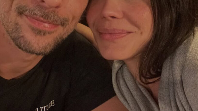 Aos 44 anos, atriz celebra seu novo namoro: ‘Chegou sem aviso’