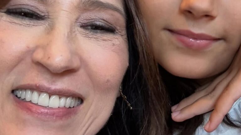 Aos 9 anos, neta de Beth Goulart encanta ao surgir em foto rara com a avó: ‘Super parecidas’